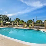 Comfort Suites Myrtle Beach Central 